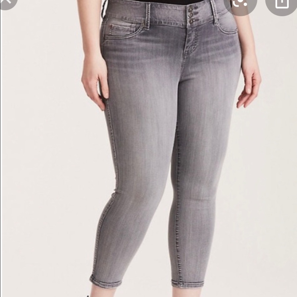 Torrid Gray Cropped Jegging